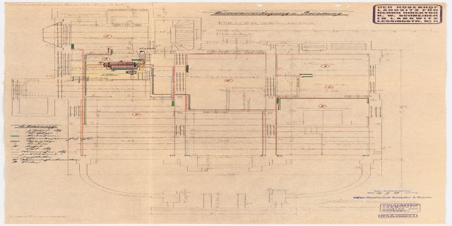 Ein detaillierter architektonischer Plan des Rosenhof-Krankenhauses in Hamburg, Deutschland, der den Aufbau des Gebäudes mit zahlreichen Dröhnen und Text zeigt, der die Räume, Flure und andere Merkmale beschreibt.