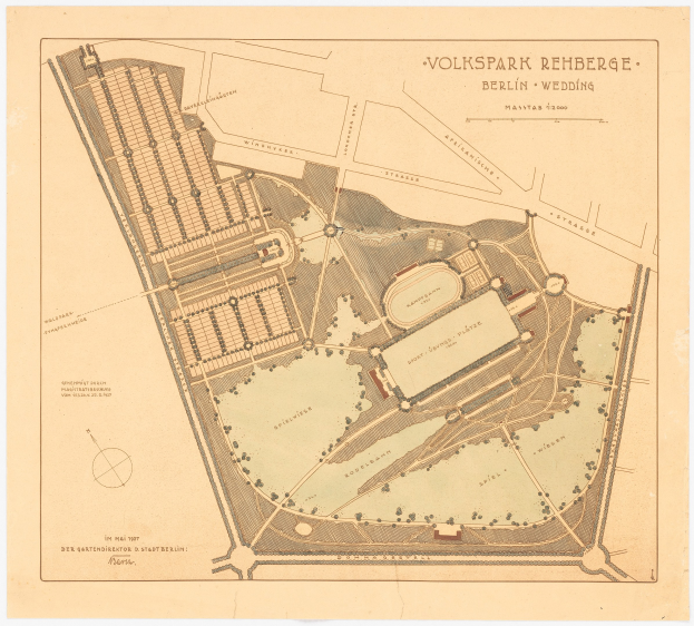 Detailierte alte Karte von Berlin, Deutschland, markiert den Volkspark Rehberg mit Gebäuden, Straßen und Annehmlichkeiten.
