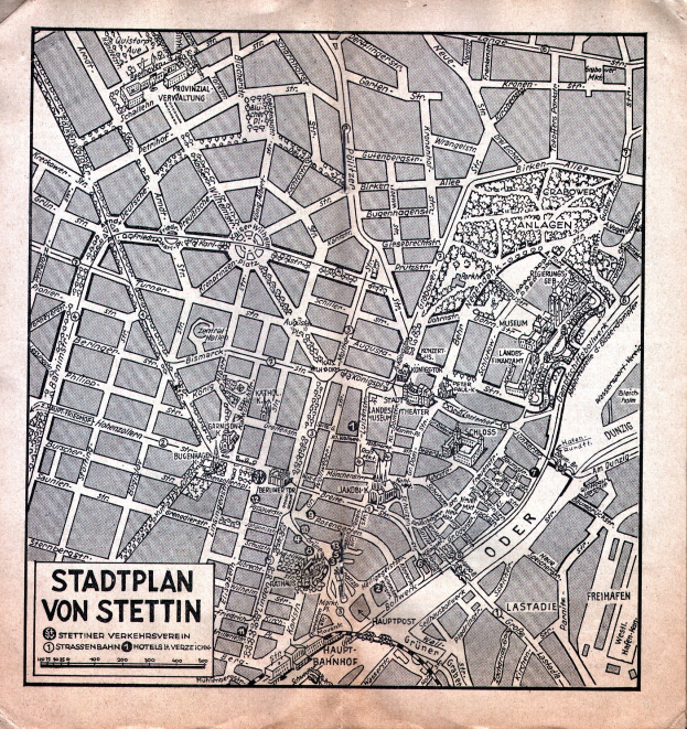 Detailiertes altes Stadtplan von Stuttgart auf vergilbten Papier mit sichtbaren Straßen, Gebäuden und Sehenswürdigkeiten, begleitet von handgeschriebenem Text.