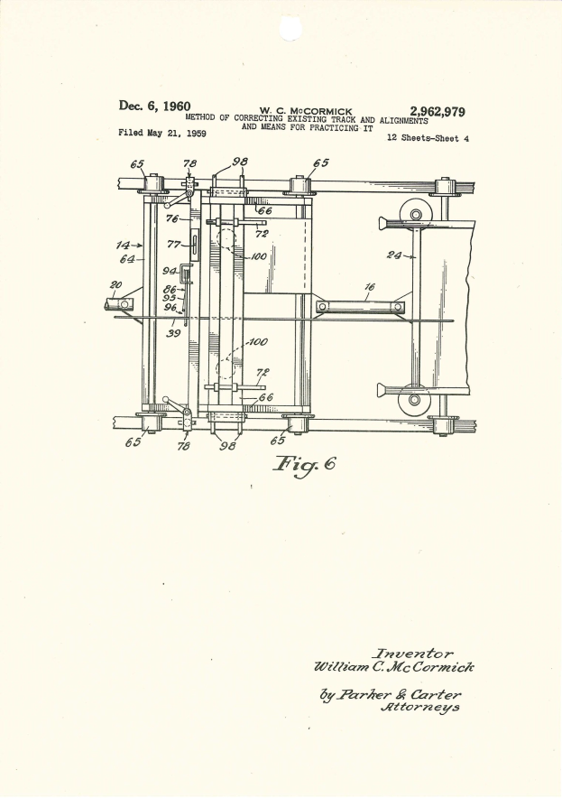Zeichnung einer Maschine auf Papier mit Text und Zahlen betitelt "W.C. McCormick Patent 2,962,979 - Methode zur Korrektur bestehender Gleise und Ausrichtungen."